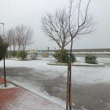 Casa Marina 1 & 2 Vendégház